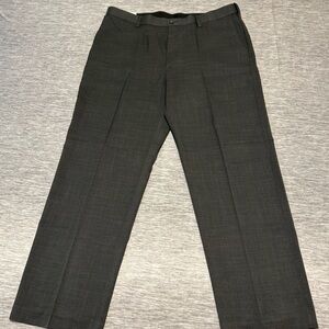 Savane Men's Gray Dress Pants, size 38x30, stretch performance, No iron